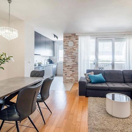 Apartment Montesa Zadar With Free Parking And Balcony Eksteriør billede