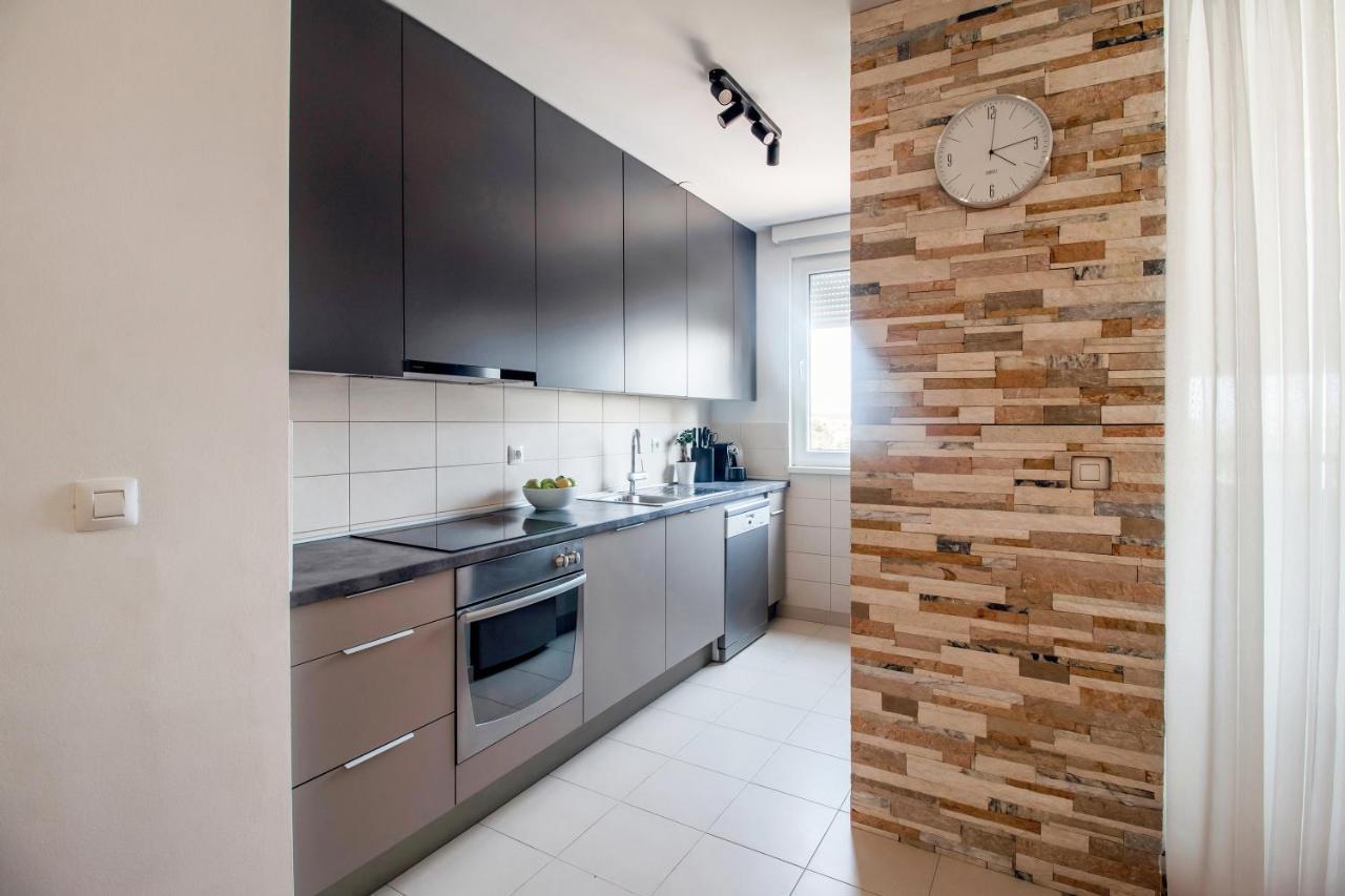 Apartment Montesa Zadar With Free Parking And Balcony Eksteriør billede