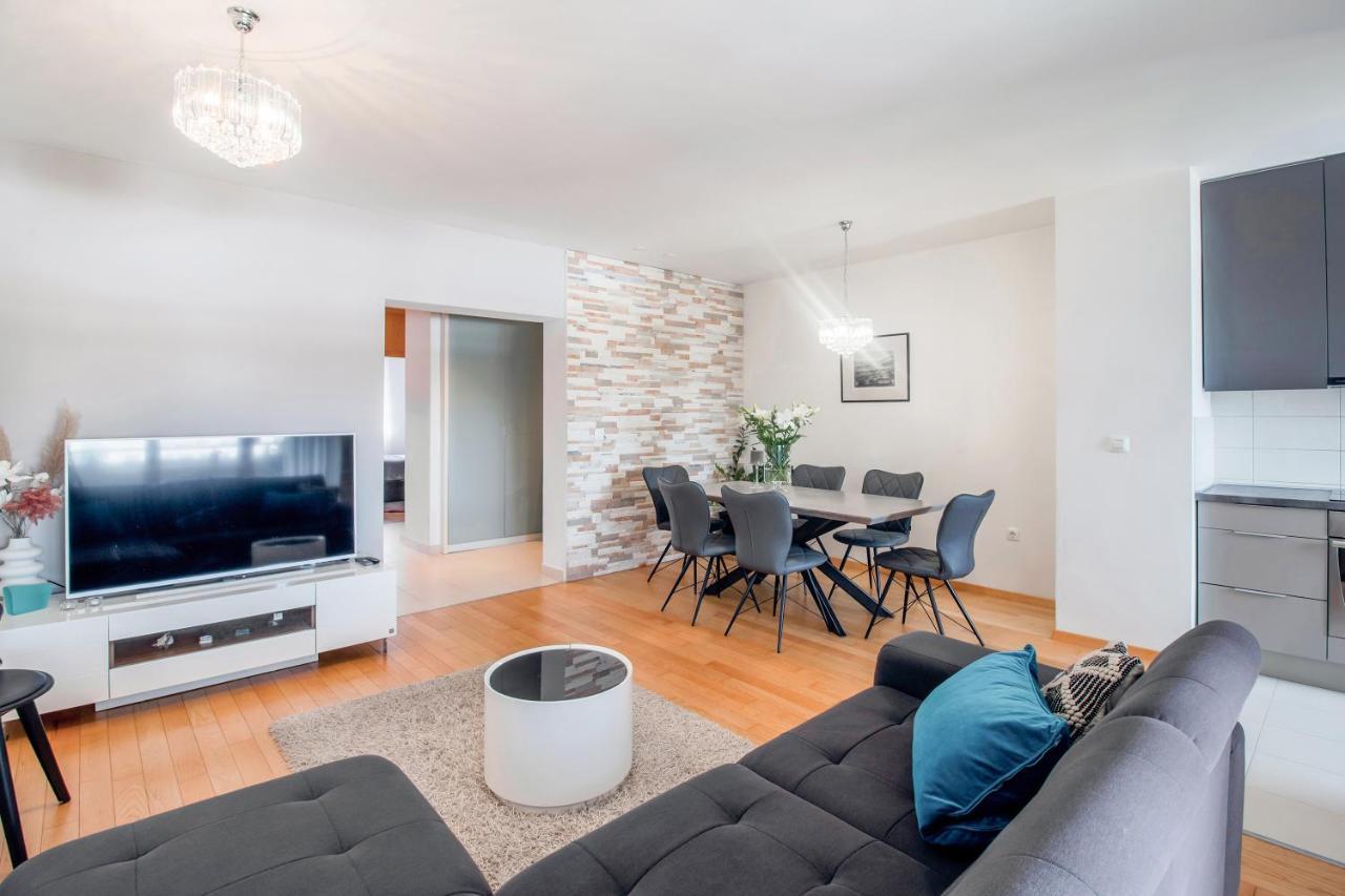 Apartment Montesa Zadar With Free Parking And Balcony Eksteriør billede