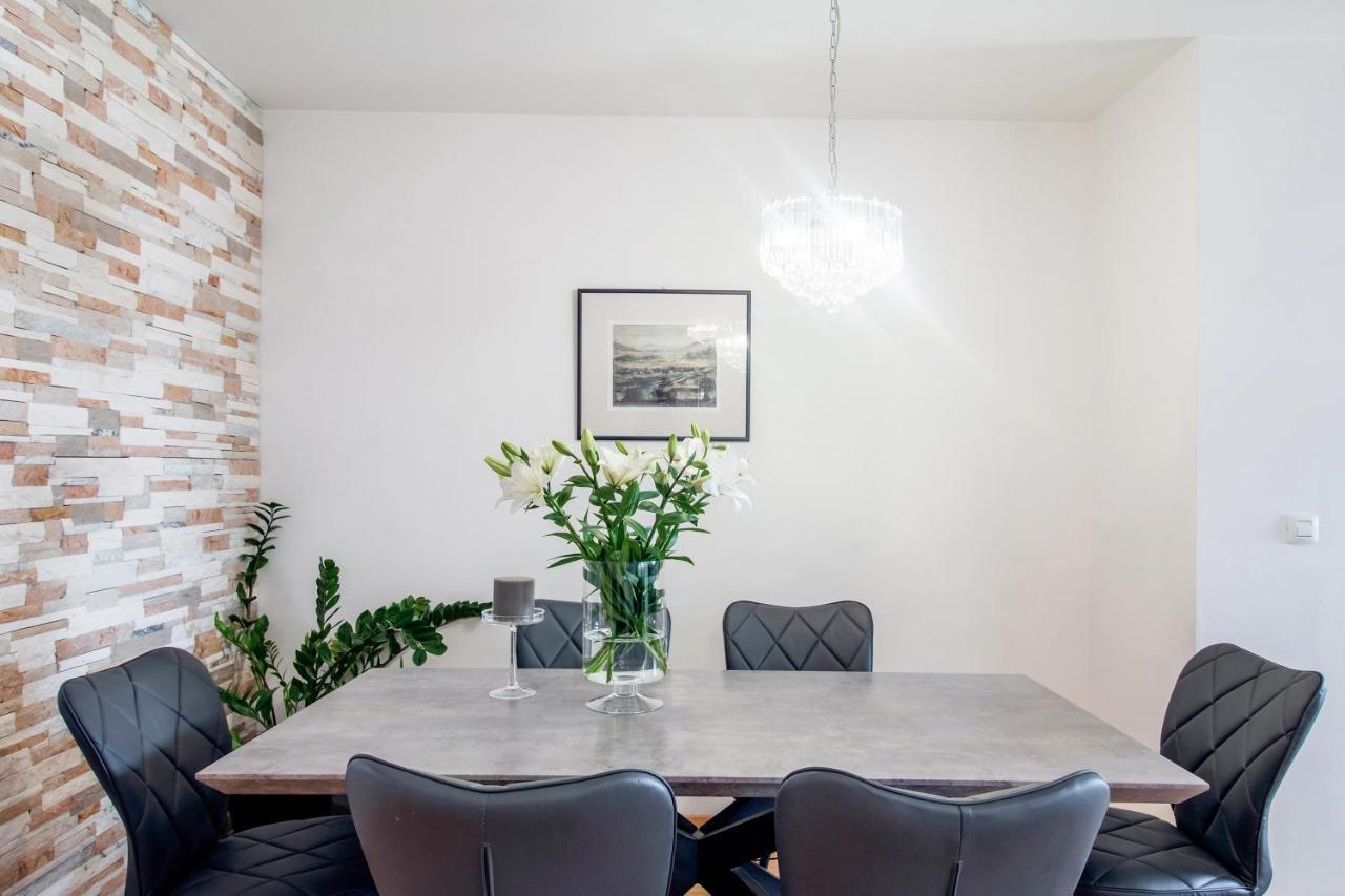 Apartment Montesa Zadar With Free Parking And Balcony Eksteriør billede