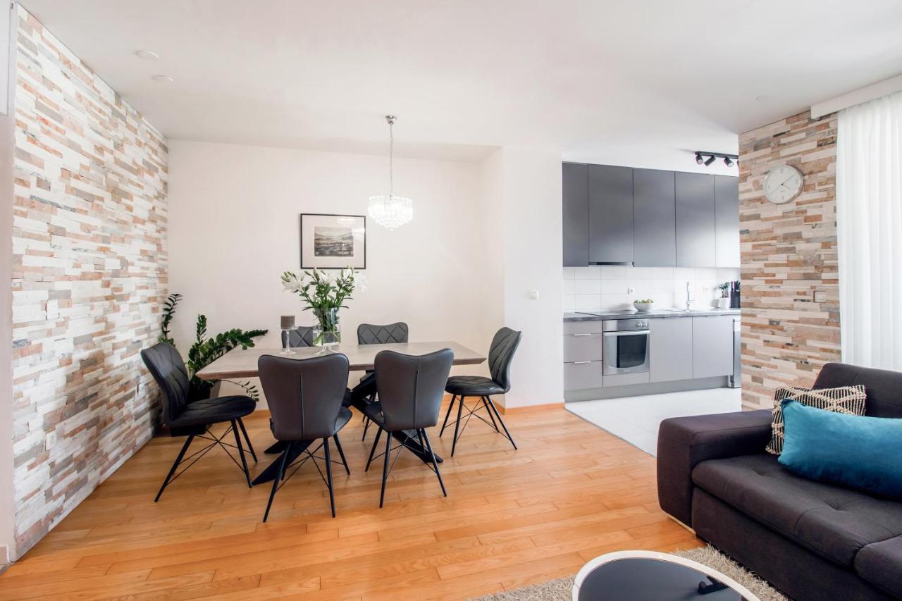 Apartment Montesa Zadar With Free Parking And Balcony Eksteriør billede
