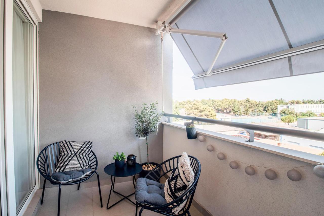 Apartment Montesa Zadar With Free Parking And Balcony Eksteriør billede