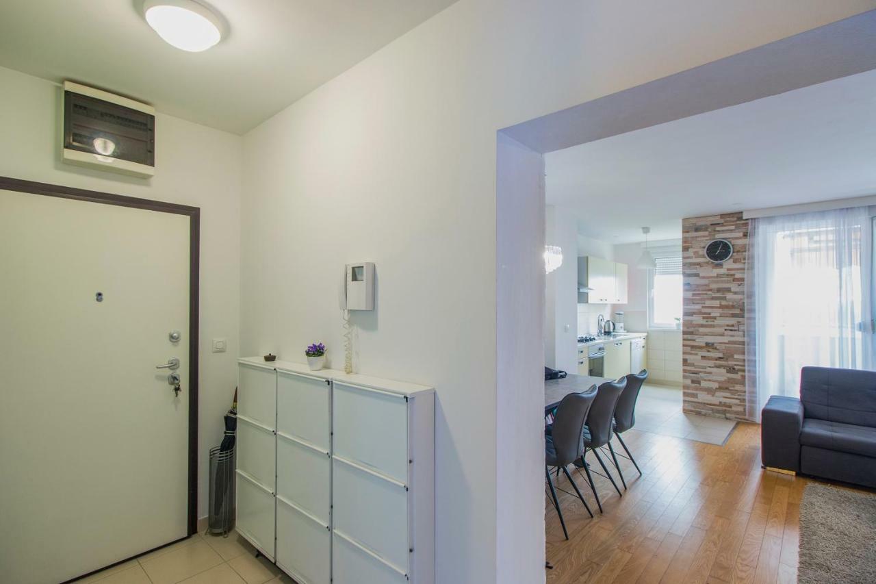 Apartment Montesa Zadar With Free Parking And Balcony Eksteriør billede