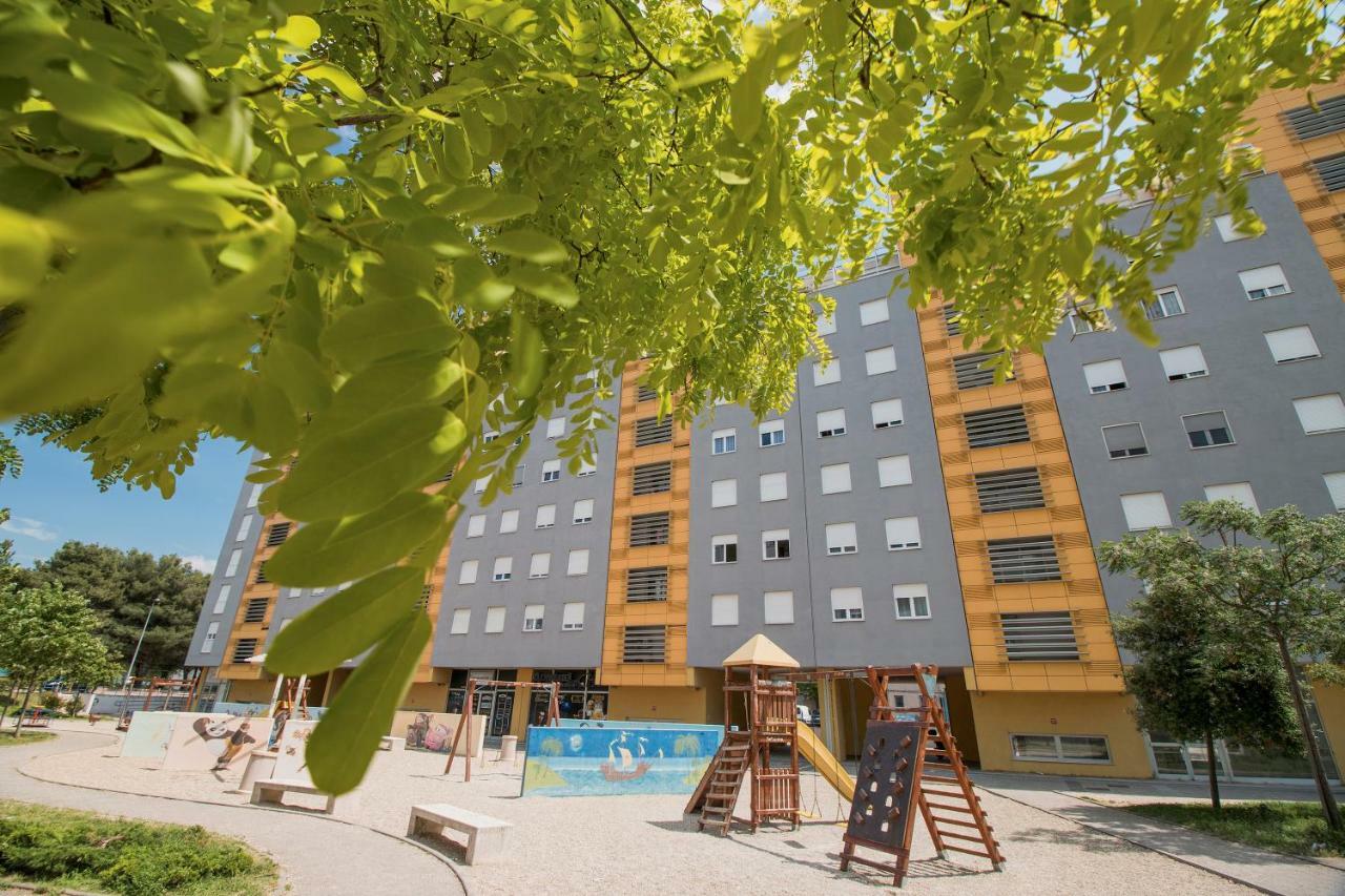 Apartment Montesa Zadar With Free Parking And Balcony Eksteriør billede